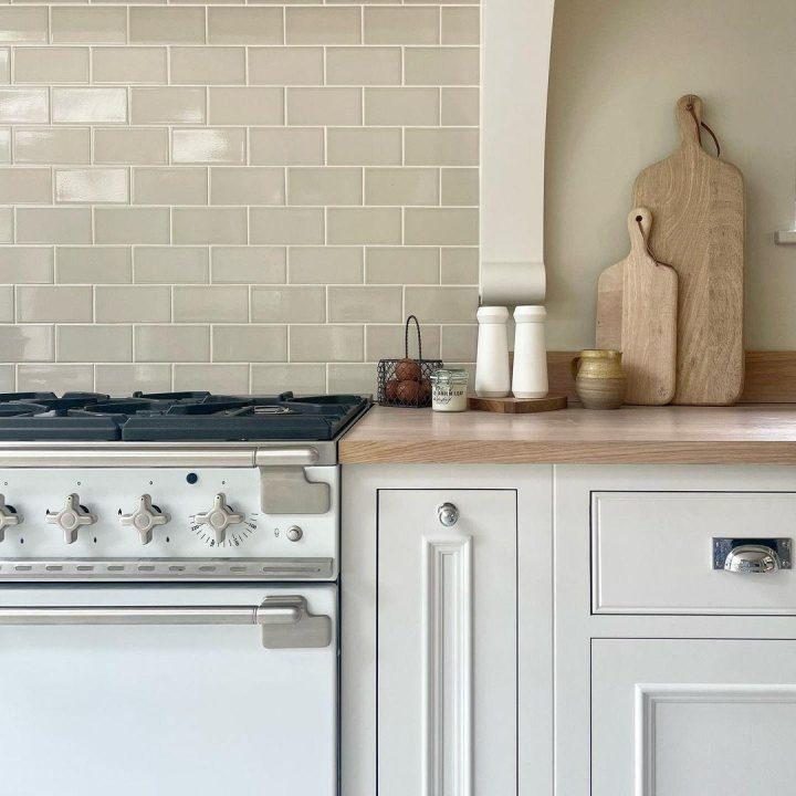 Whitehall brick tiles, from our Underground collection, laid in a horizontal brickbond pattern in Patty's pared-back country kitchen