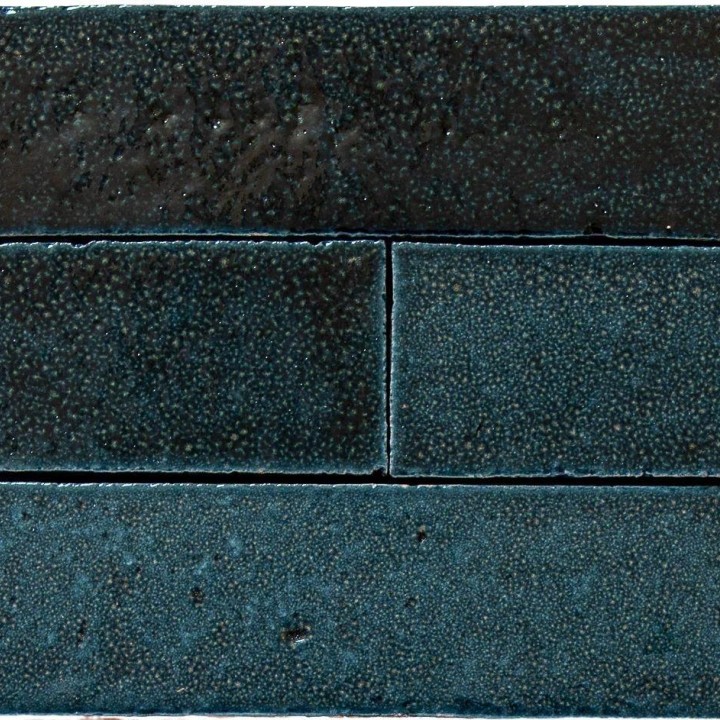 Isles Argyll 6cm x 21cm skinny metro brick tiles, showing the tonal variation between the tiles