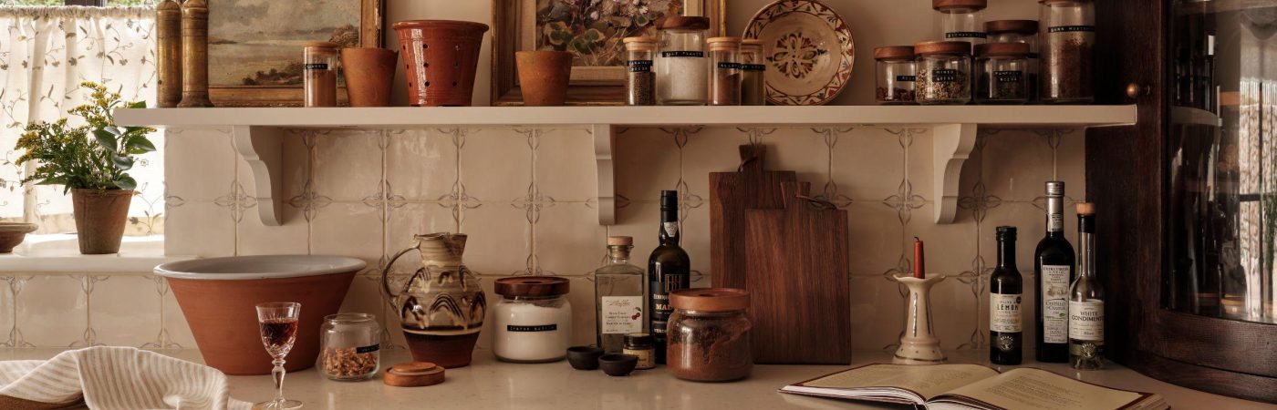 A Delft Corner kitchen with Caisley
