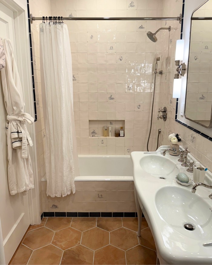 Classic delft bathroom chalk white sylvia andalucia floor nyc customer 7