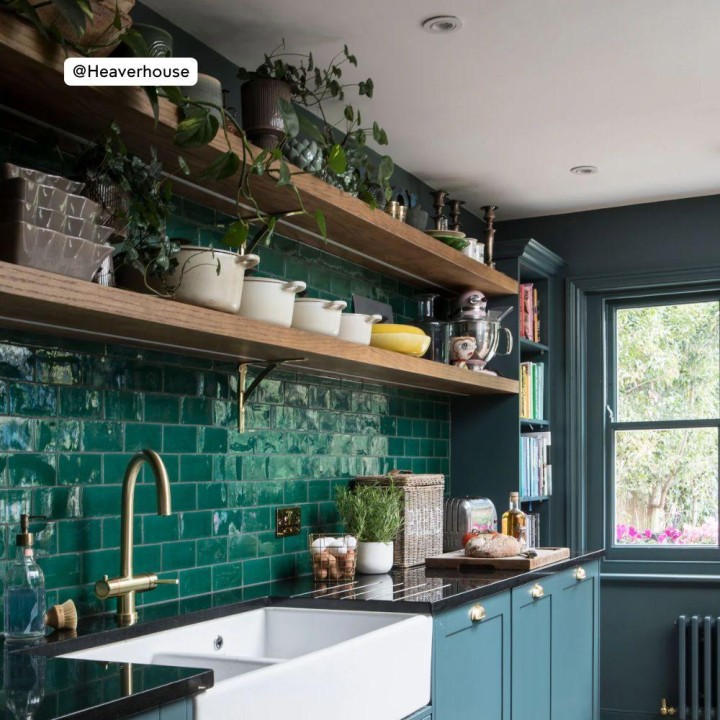 Provence Valette brick kitchen