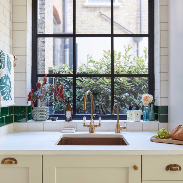 Kitchen countertop with green tile border