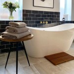 Ridgeway Uffington in the bathroom of Nikki us by square inch
