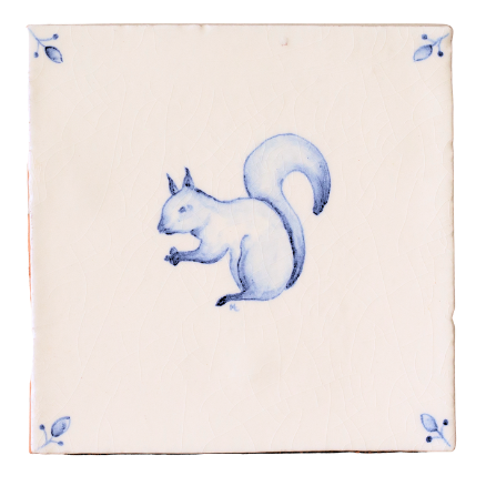 Wilding Red Squirrel with Corner Motif Square, product variant image
