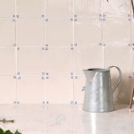 Wilding decorative corner motif tiles
