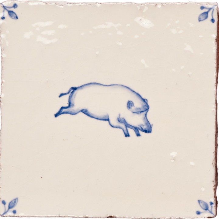 Wilding Boar with Corner Motif Square