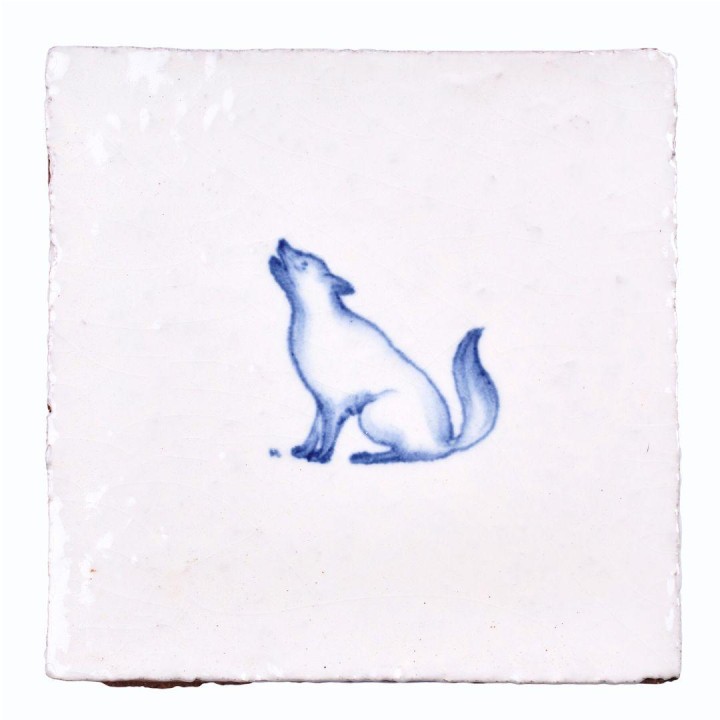 Wilding Wolf no corner motif on Chalk White