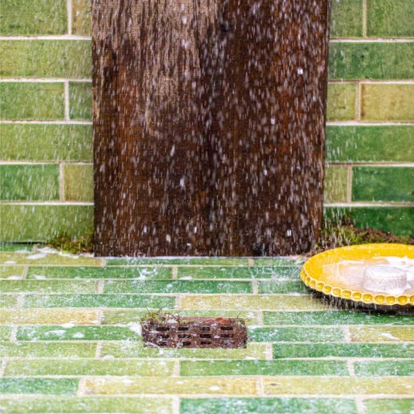 Isles Skype outdoor shower drain