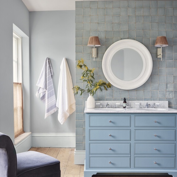 Medium Chichester 1240 Washstand AQUA BLUE P 022