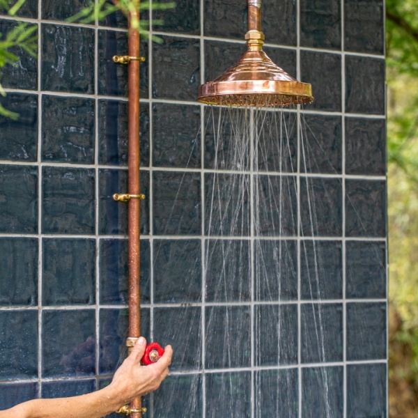 Outdoor living Figgins Lane Floor Shower On Portrait Close Angled Hand 2 LOW