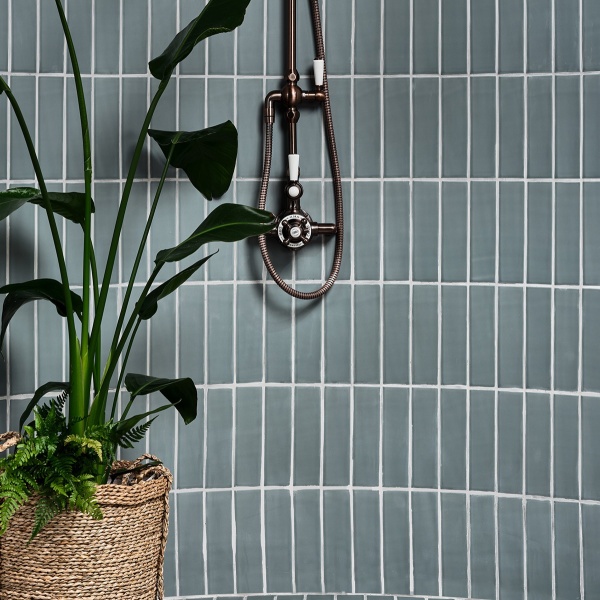 Patternmatt coldharbour green silver grey grout close up WEB